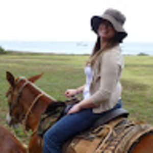 Meet your Posher, Jena